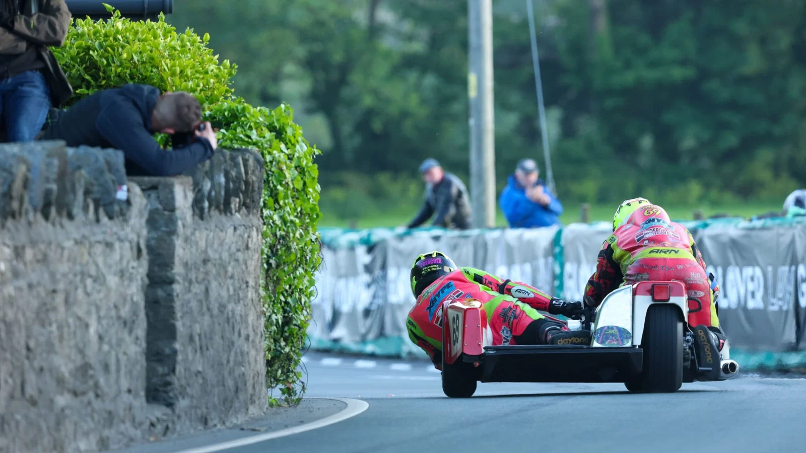Classic Sidecars at the Southern 100 road races