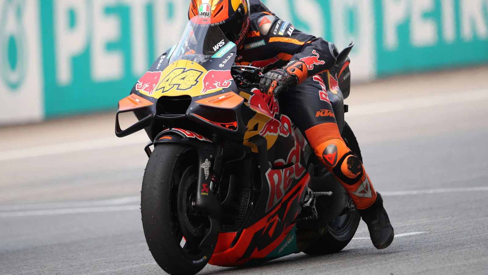 Pol Espargaro riding a KTM RC16 at Sepang. Credit: Gold and Goose.