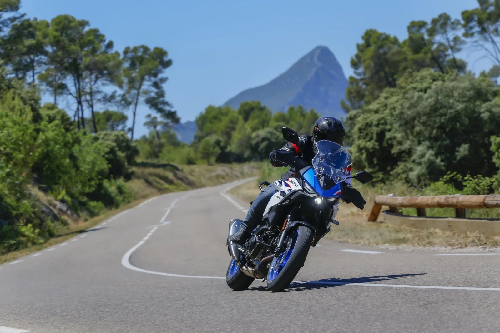 Der Suzuki SV-7GX 2026 im Test.