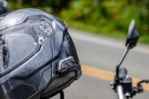Sena bringt die schlankere Spider X Mesh-Gegensprechanlage mit Bose-Audio und Remote-Batteriedesign auf den Markt