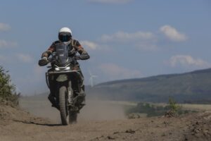 So bleiben Sie beim Motorradfahren bei heißem Wetter kühl