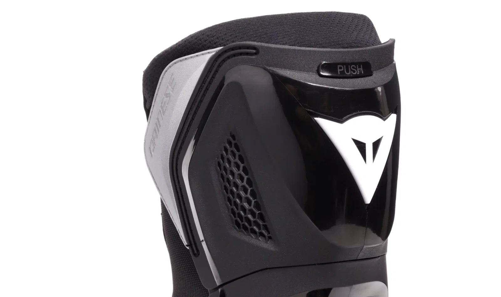 Die Dainese Nexus 3 Motorradstiefel