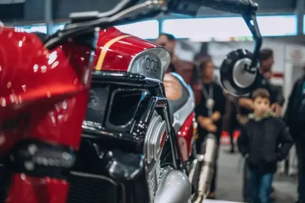 Der Lufteinlass eines Motorrads