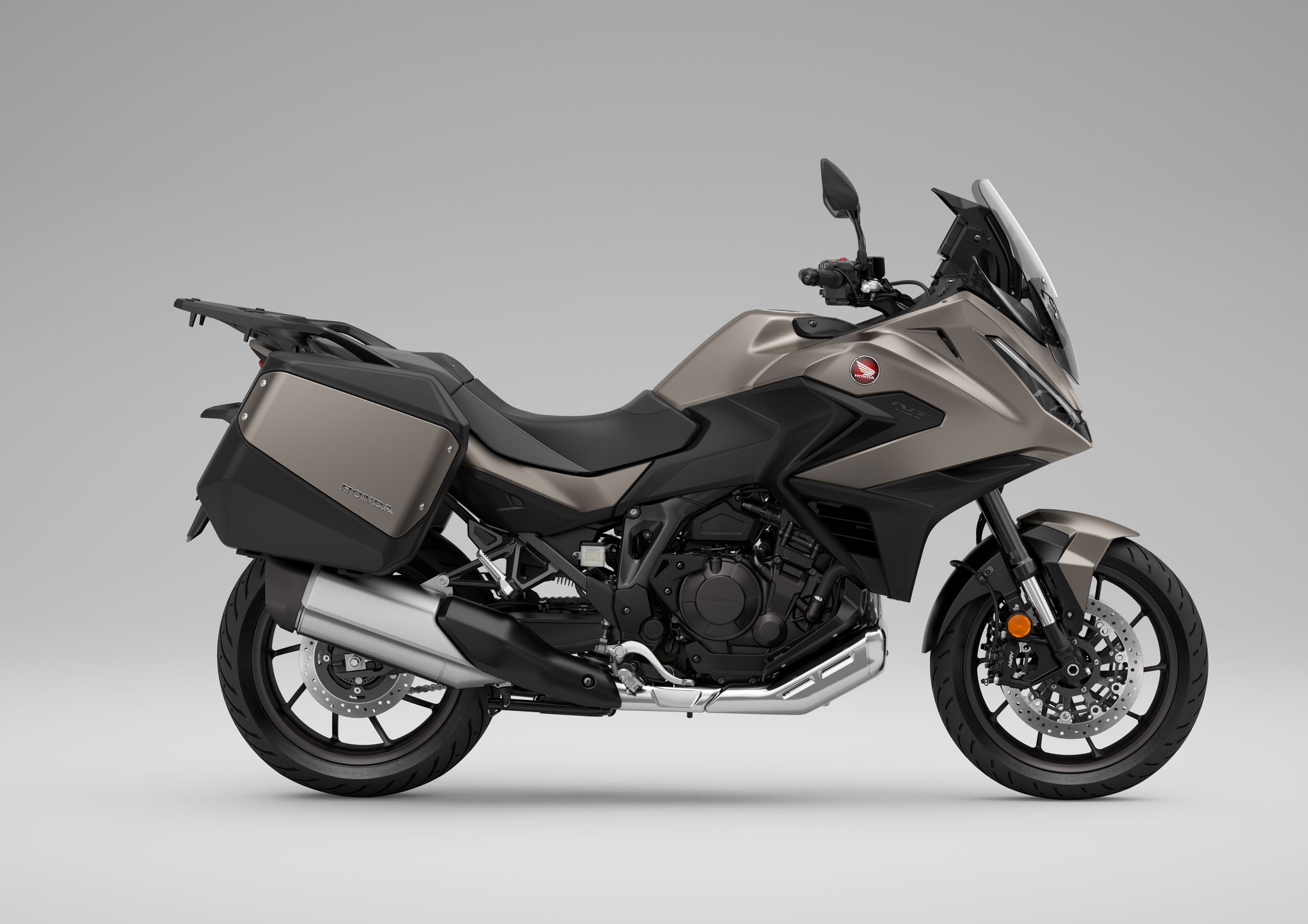 Honda NT1100 und CB1000 Hornet mit neuen Finanzierungsangeboten verfügbar