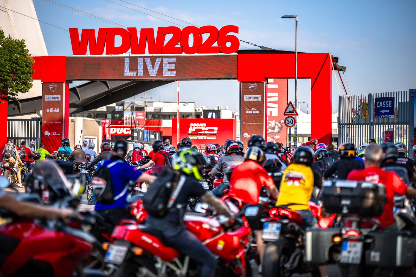 Ducatisti bei der World Ducati Week 2026. 