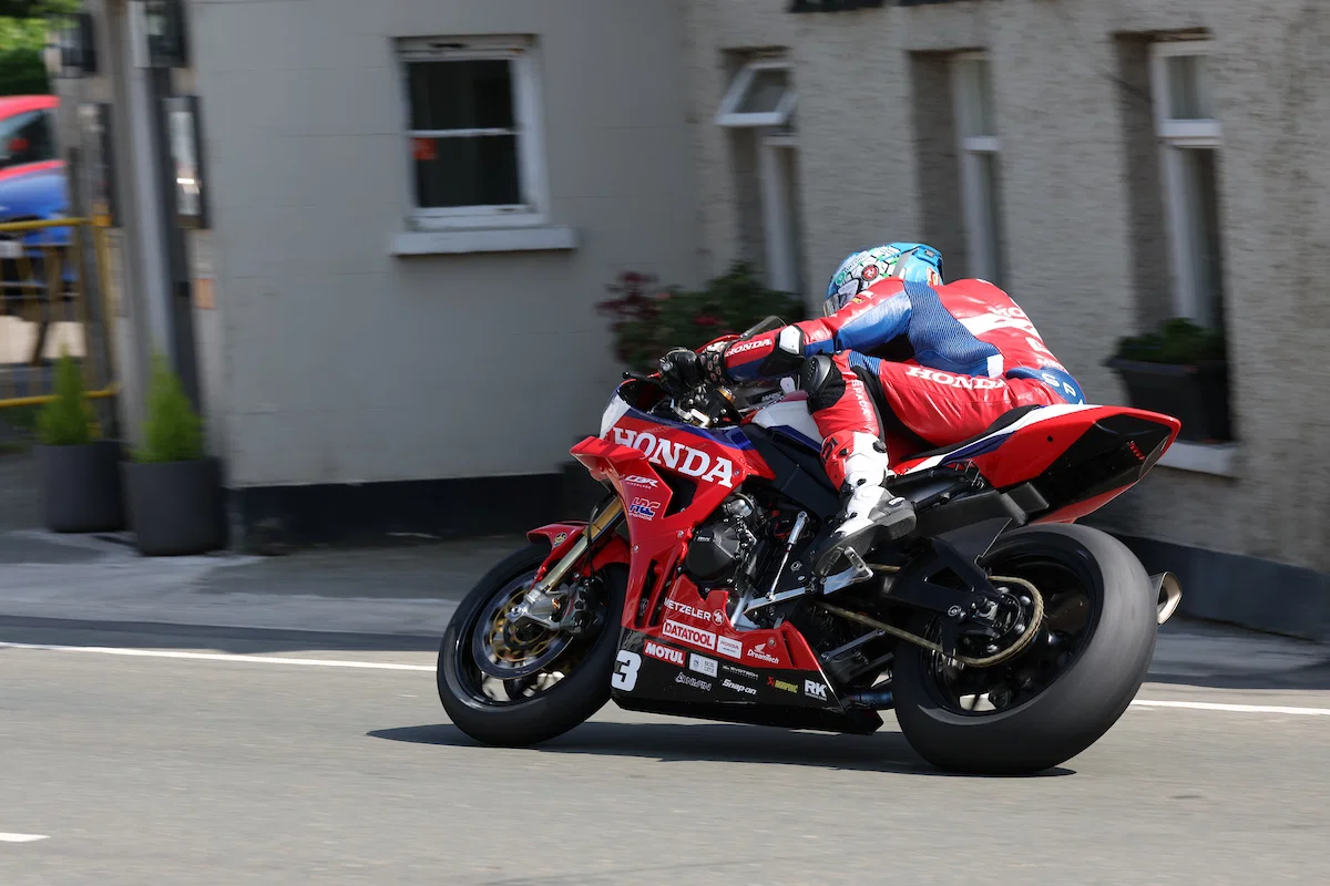 Dean Harrison fährt beim TT 2026 eine Honda.