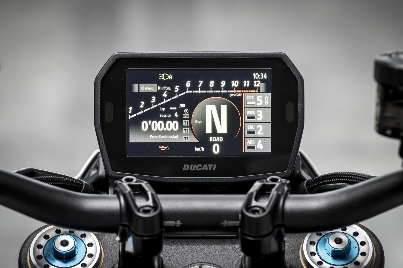 2026 Ducati Hypermotard V2 SP Armaturenbrett.