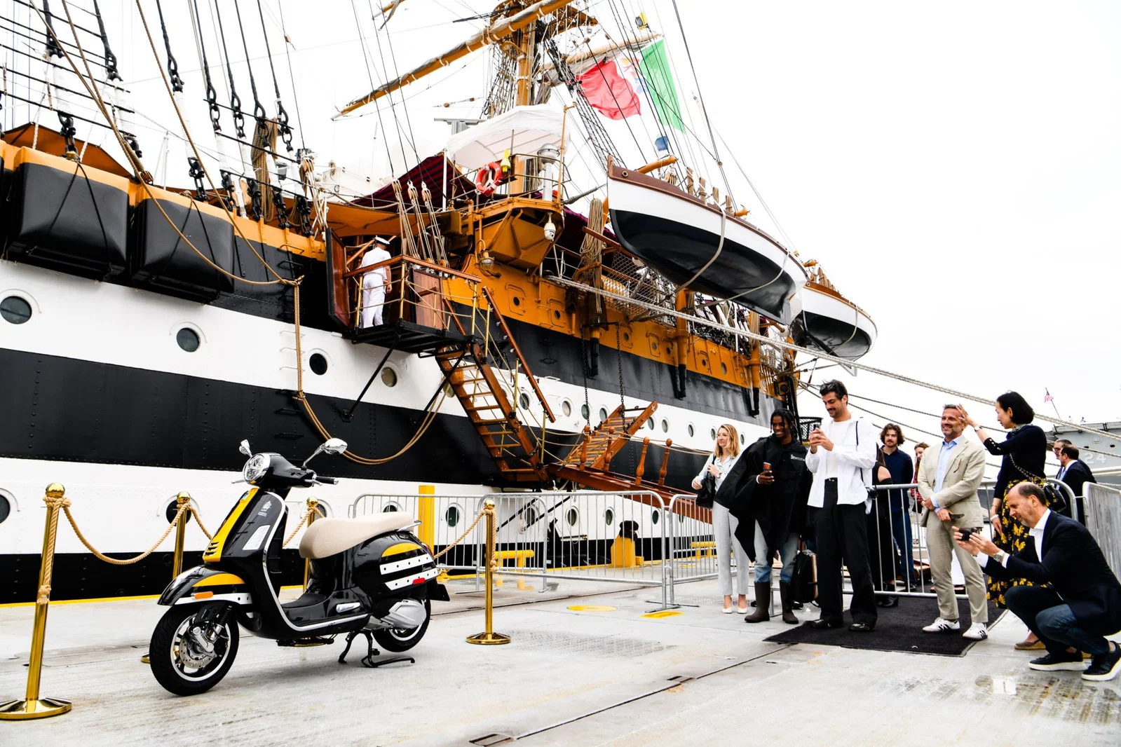 Der Vespa Amerigo Vespucci Roller