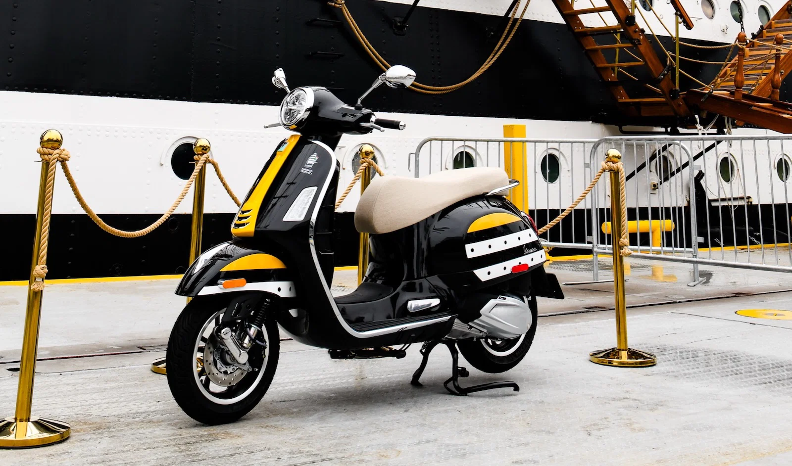Der Vespa Amerigo Vespucci Roller