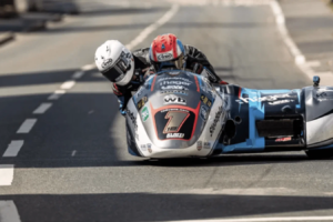 Der 14-fache Isle of Man TT Sidecar-Gewinner gibt sein Solo-Debüt beim Classic TT