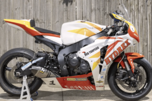 Ex-Guy Martin Isle of Man TT Honda Superstock wird im NEC versteigert