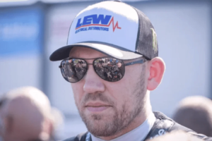 Peter Hickman schließt Armoy-Debüt aus, aber Davey Todd hofft auf eine Rückkehr zum Straßenrennsport