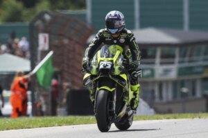 Trackhouse Racing bestätigt den MotoGP-Vertrag 2027 für den Durchbruchsstar