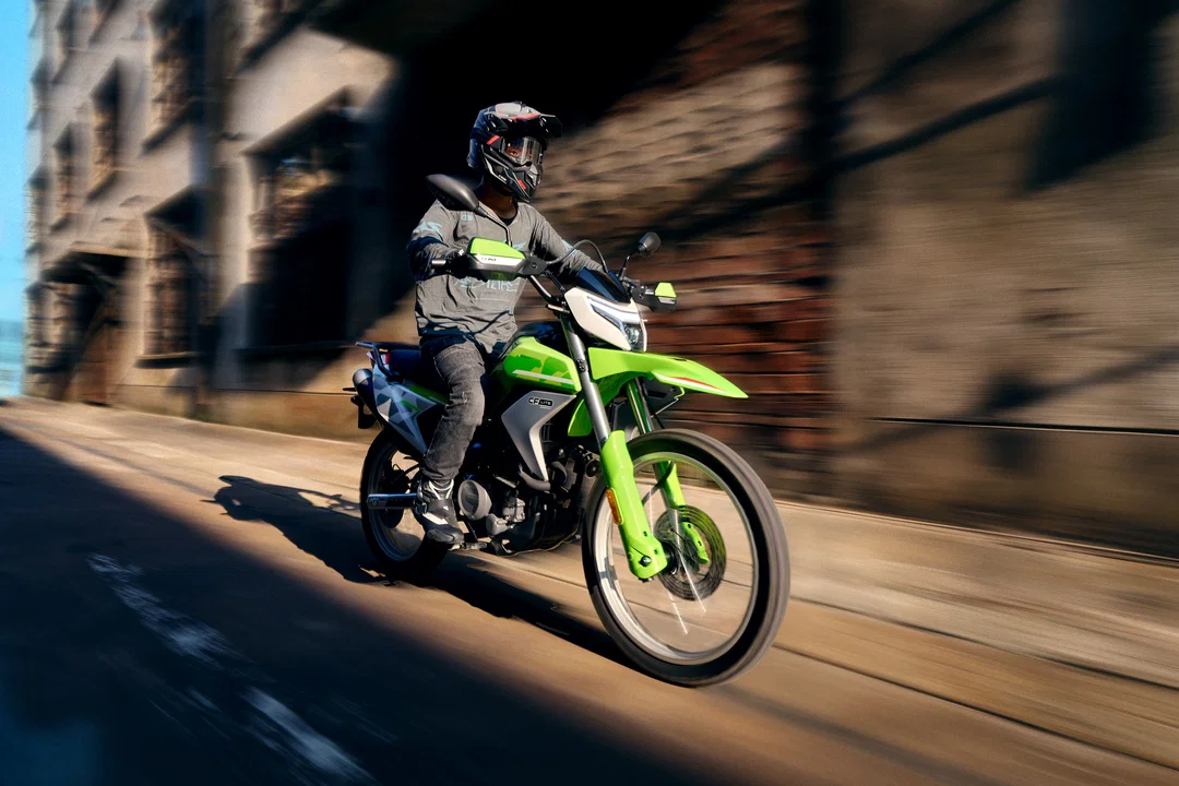 Das CFMoto 250 Dual