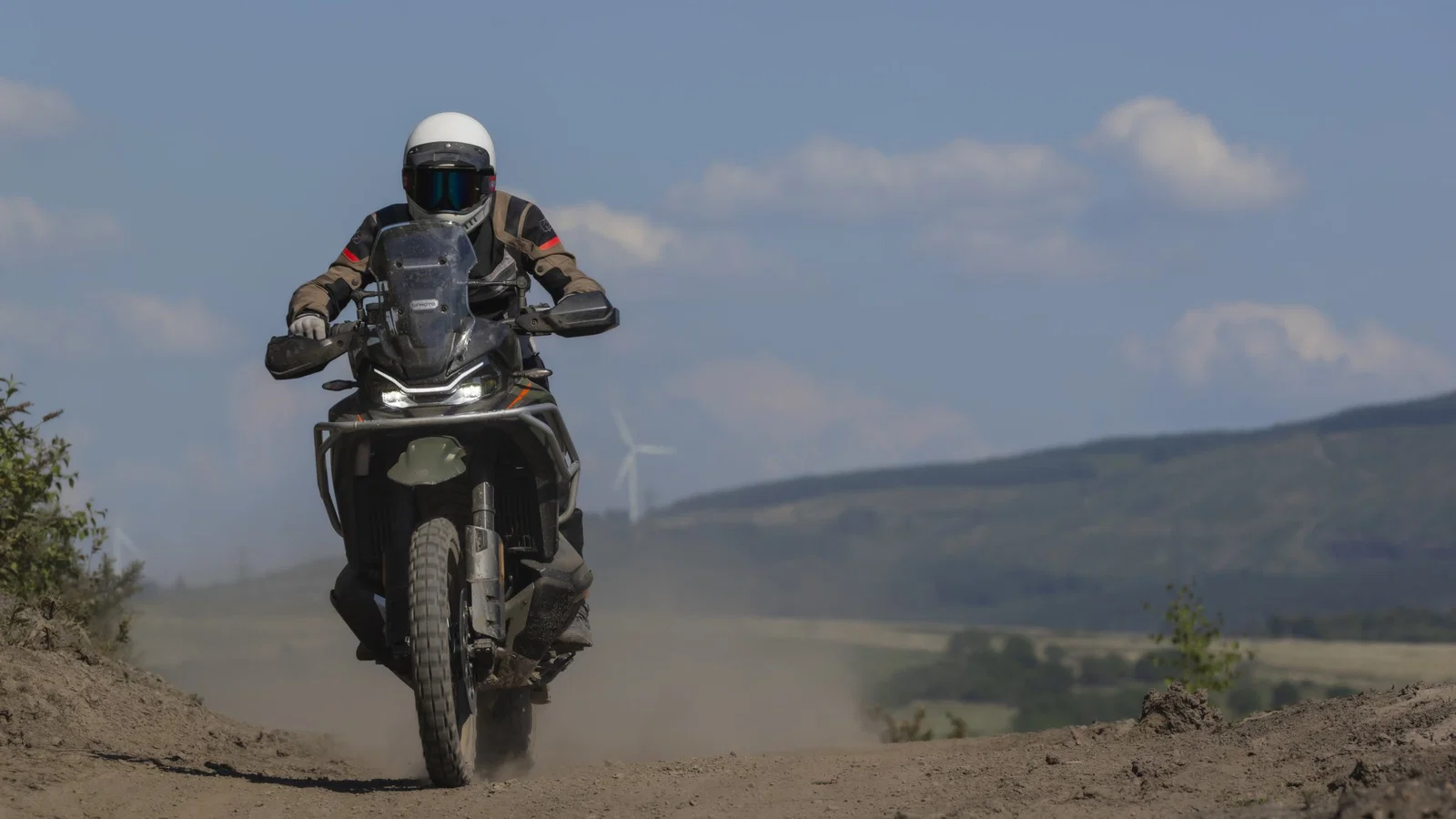 Hot Weather Motorcycle Riding: How to Stay Cool and Safe