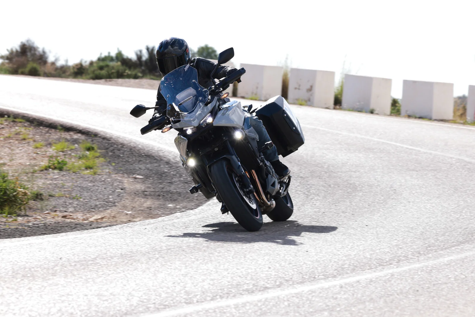 Die Honda CB1000GT – fahrend