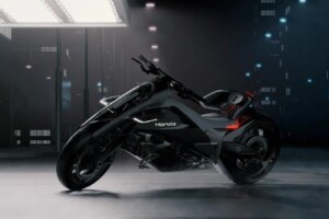 Das Elektromotorrad Honda EV Outlier gewinnt den Red Dot Design Award