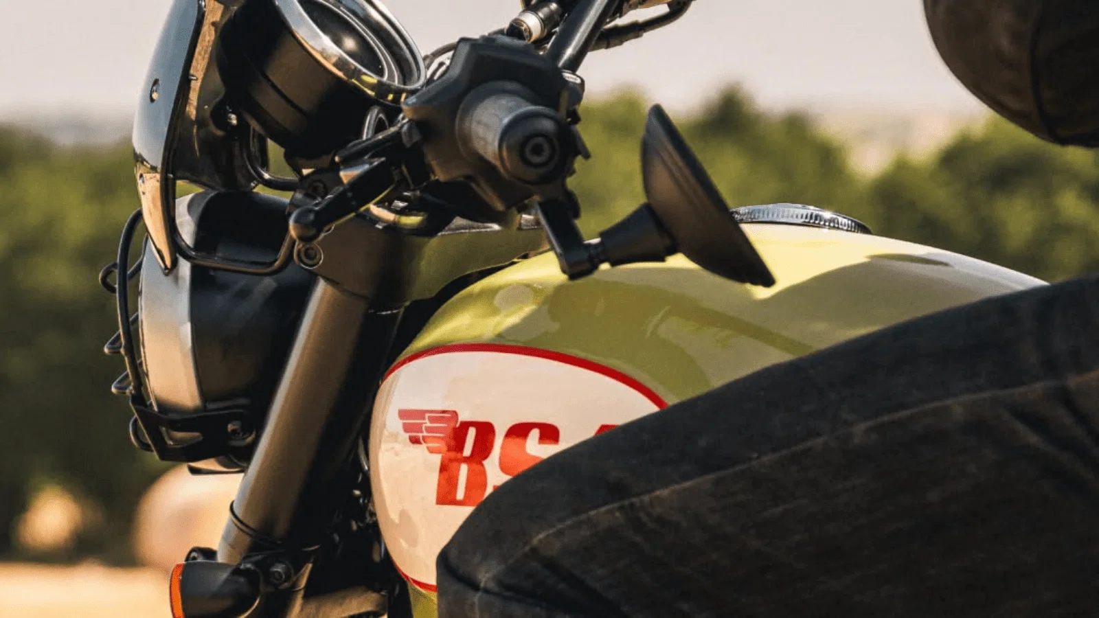 Neuer Mist Green Bantam 350. Bildnachweis: BSA Motorcycles/Facebook.