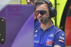 Der Teamchef von Pramac Yamaha wird Opfer eines gefälschten MotoGP-Passbetrugs