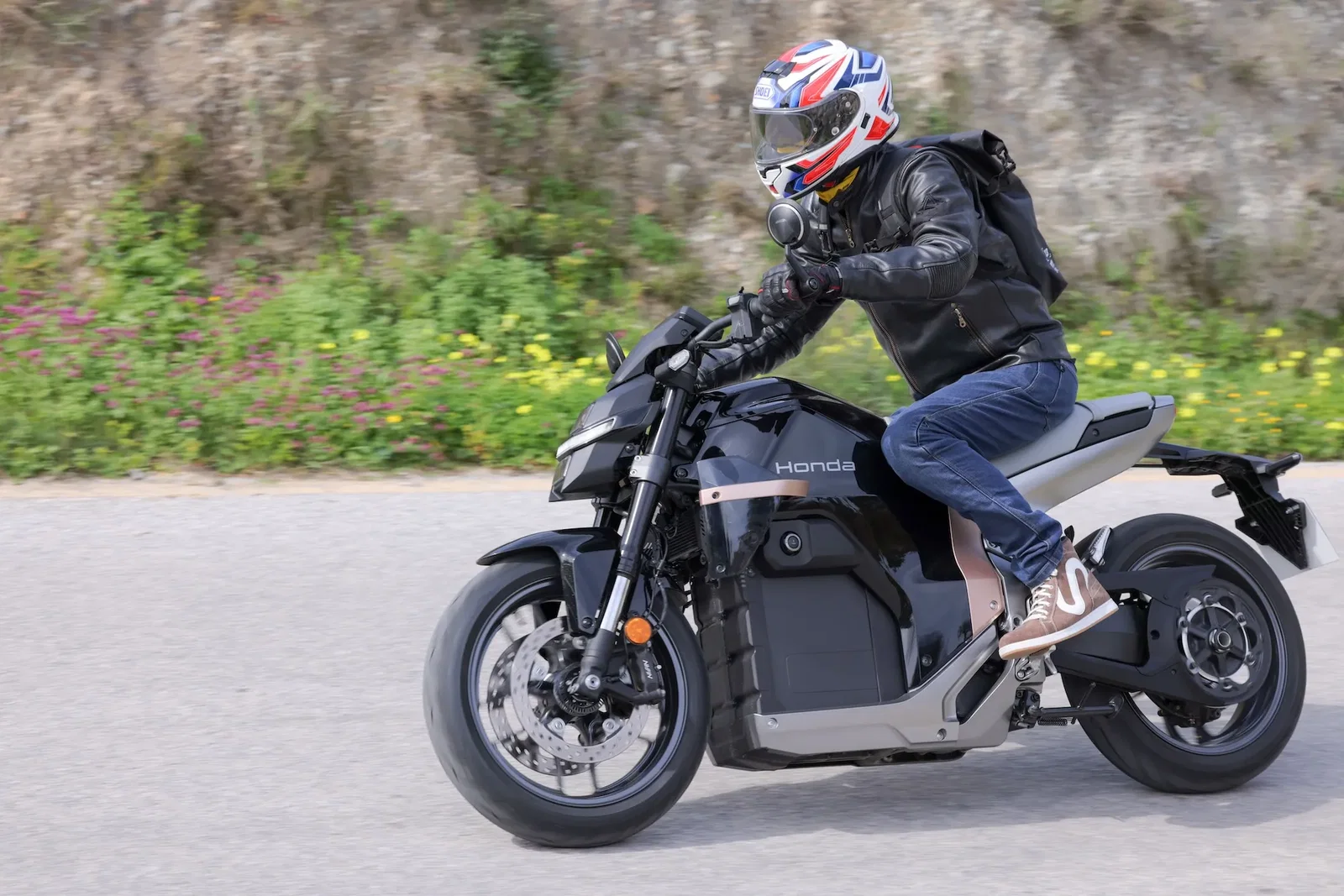 Shoei Neotec 3