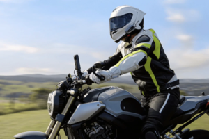 Insta360 bringt die neue Flaggschiff-Kamera X6 mit speziellem Motorrad-Set auf den Markt