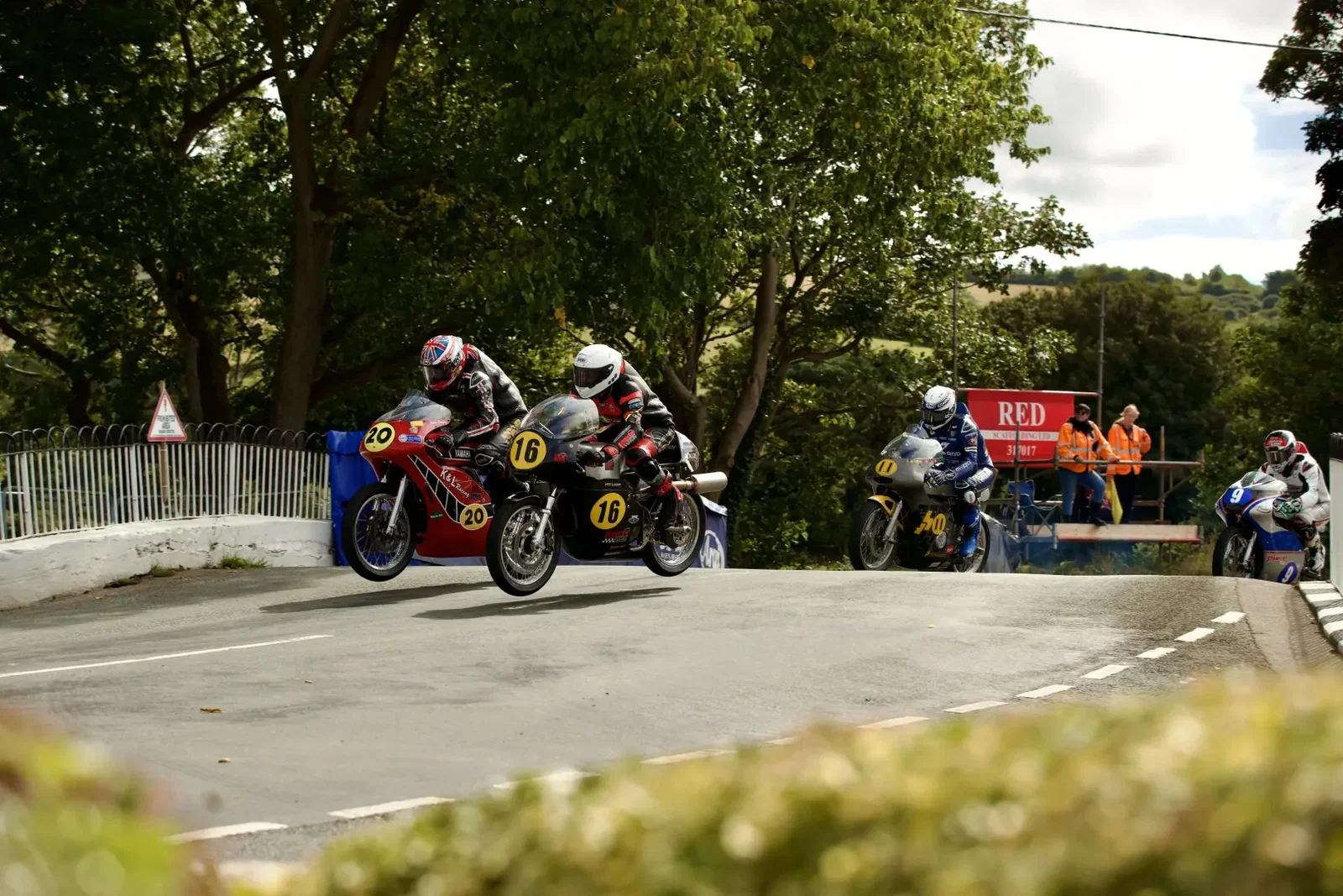 Fahrer während des Qualifyings. Bildnachweis: Isle of Man TT.