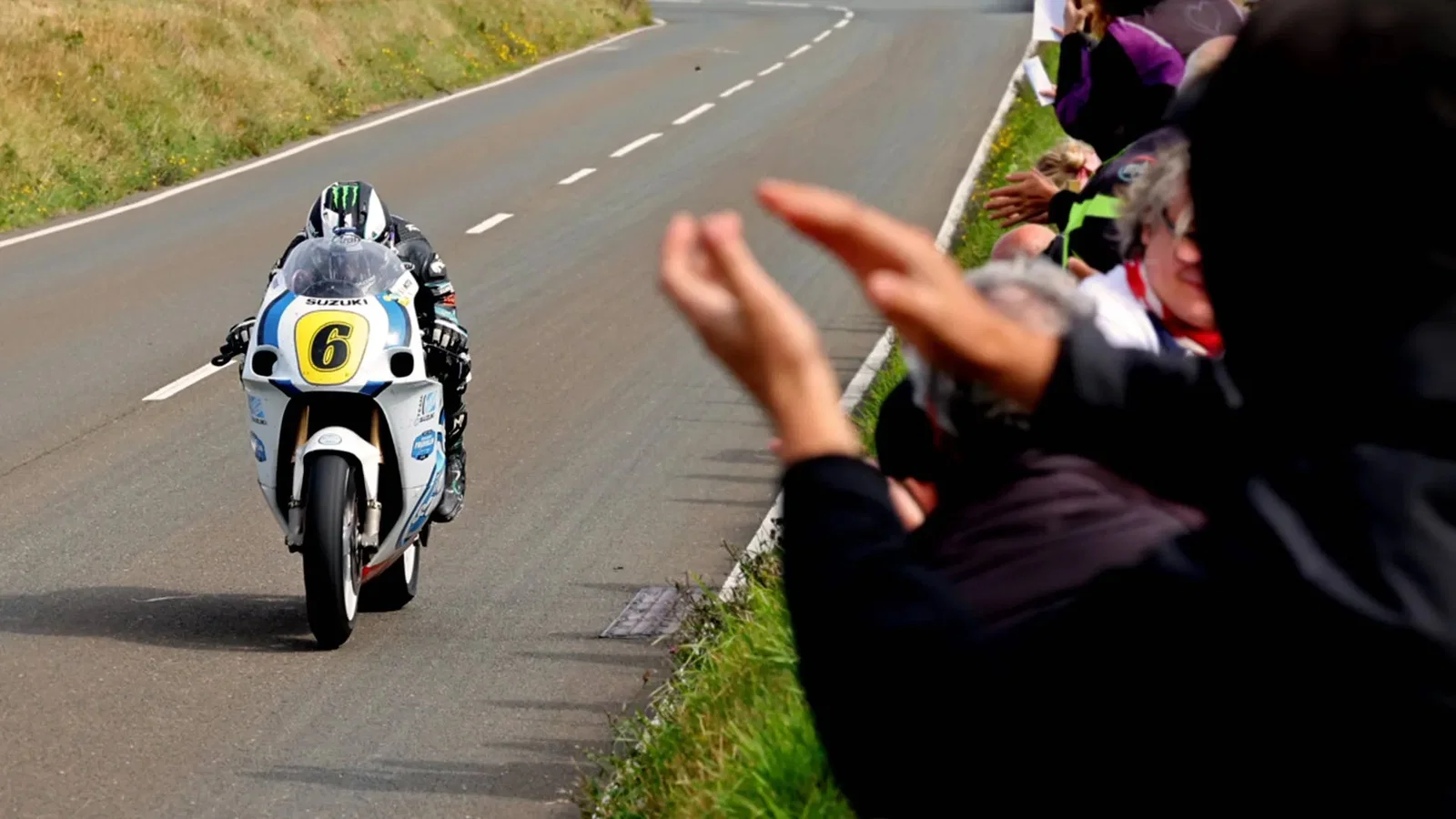 Michael Dunlop fährt beim Classic TT. Bildnachweis: Isle of Man TT.