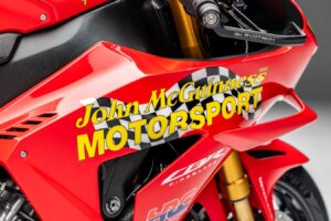 John McGuinness 30. Jubiläum Isle of Man TT Honda Fireblade angekündigt