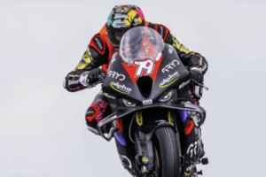 Storm Stacey bereitet sich auf den Showdown mit TT-Gewinner Dean Harrison im Oliver’s Mount vor