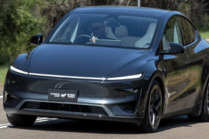 Neuwagenverkäufe im August 2026: Elektrofahrzeuge überholen erstmals Benziner und Diesel, das Model Y belegt Platz 1