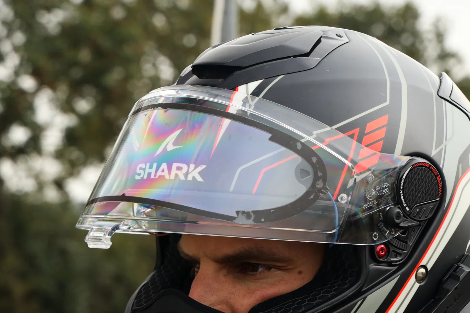 Beheizbarer Visin-Visiereinsatz am Shark Spartan GT-Helm