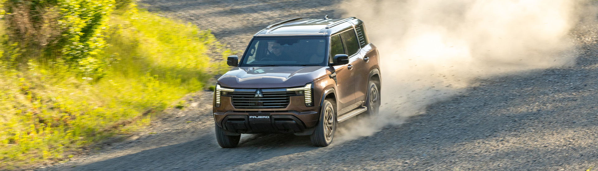 Mitsubishi Pajero vs. Toyota Prado vs. Ford Everest: Spezifikationskampf!