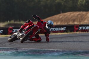 Technische Daten, Details und Funktionen der Ducati Desmo450 SM