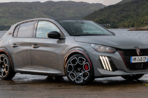 Testbericht zum Peugeot E-208 GTI 2026: Internationale erste Fahrt