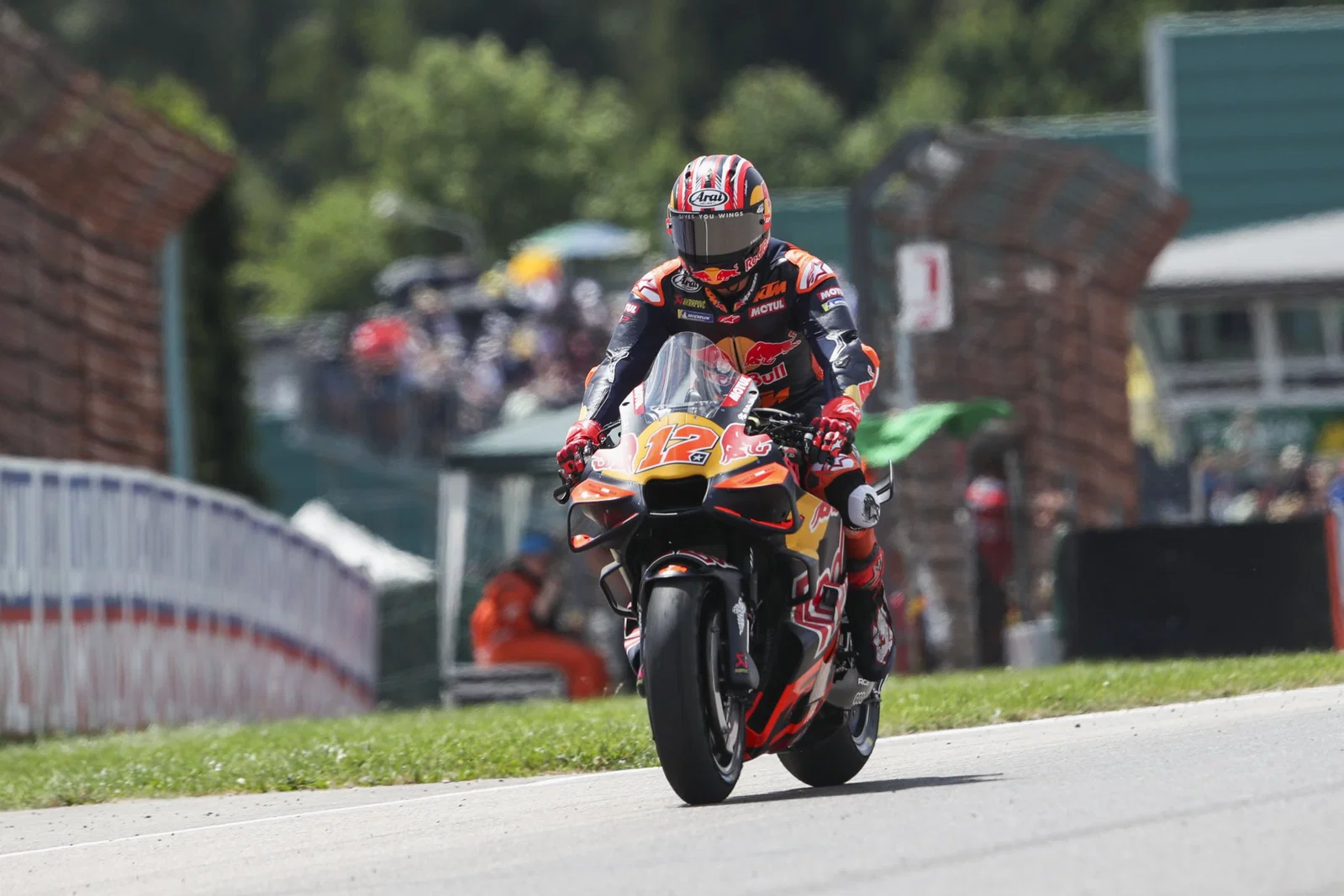 Maverick Vinales im Einsatz beim Großen Preis von Deutschland. Bildnachweis: Gold und Gans.
