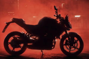 BMW F450 R Parallel-Zweizylinder nackt gehänselt
