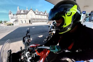 Motorradverbände fordern die Regierung auf, das Einfrieren der Kraftstoffsteuer zu verlängern