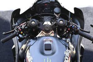 Aprilia schreibt Geschichte mit dem ersten MotoGP-„Poker“-Ergebnis