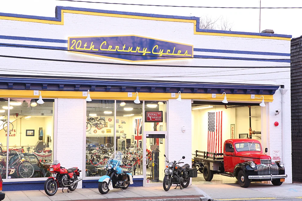 20th Century Cycles-Laden im Besitz von Billy Joel. Bildnachweis: Zyklen des 20. Jahrhunderts.