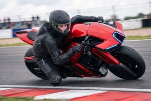 Jetzt geht das schon wieder los! Furion plant ein 320 PS starkes Hyperbike mit Zweiradantrieb