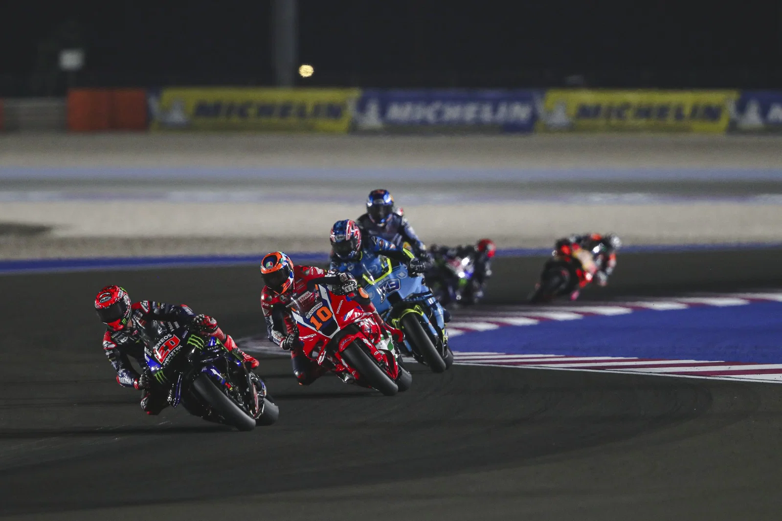 MotoGP-Rennen in Katar. Bildnachweis: Gold und Gans.