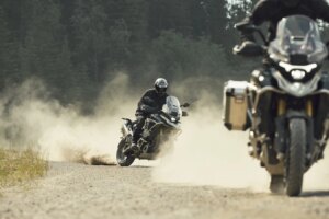 Die Triumph Tiger 1200 2027 erhält mehr Leistung, Radartechnologie und eine umstrittene Änderung