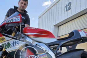 Michael Dunlop kündigt Pläne für ein Gilera 250 GP-Bike im Marco-Simoncelli-Lack an