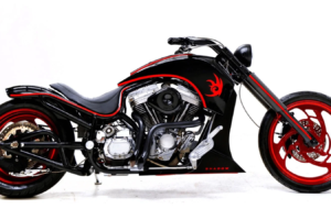 Sega-Motorrad „Dark Rider“ übertrifft Auktionspreis zugunsten der Luca Guintoli-Stiftung